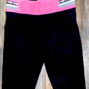 PINK YOGA CAPRIS SIZE MEDIUM